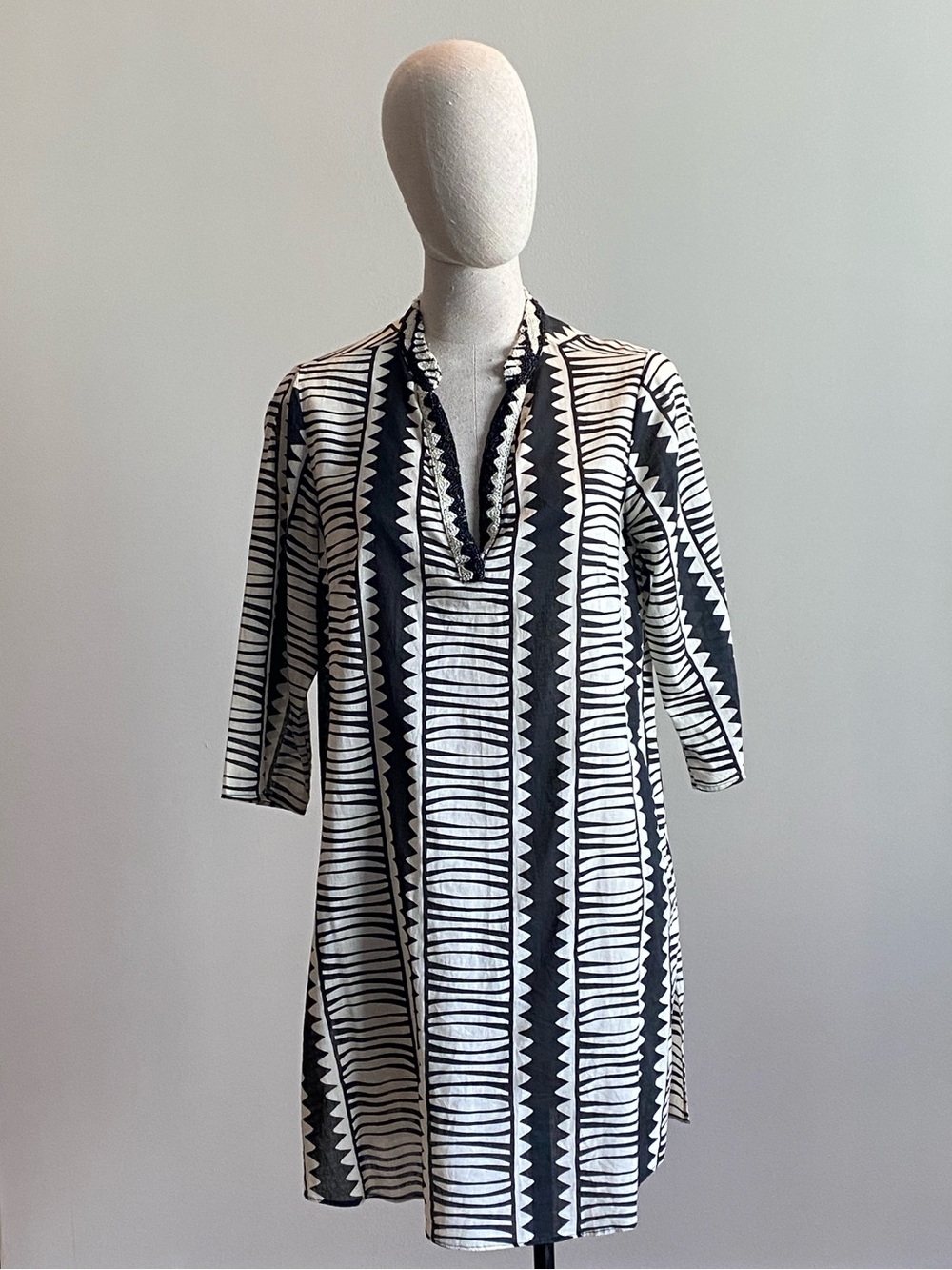 Lola Casademunt Black & White Geometric Popover Tunic. Size M
